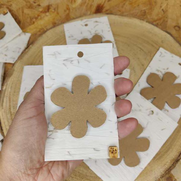 Set 20 Sacchetti in carta fatta a mano con fiorellino di carta